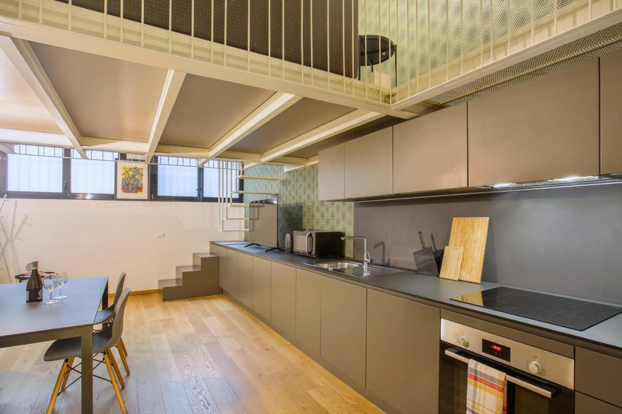 Modern Loft In Porta Venezia - Hosted By Sweetstay Milan Bagian luar foto