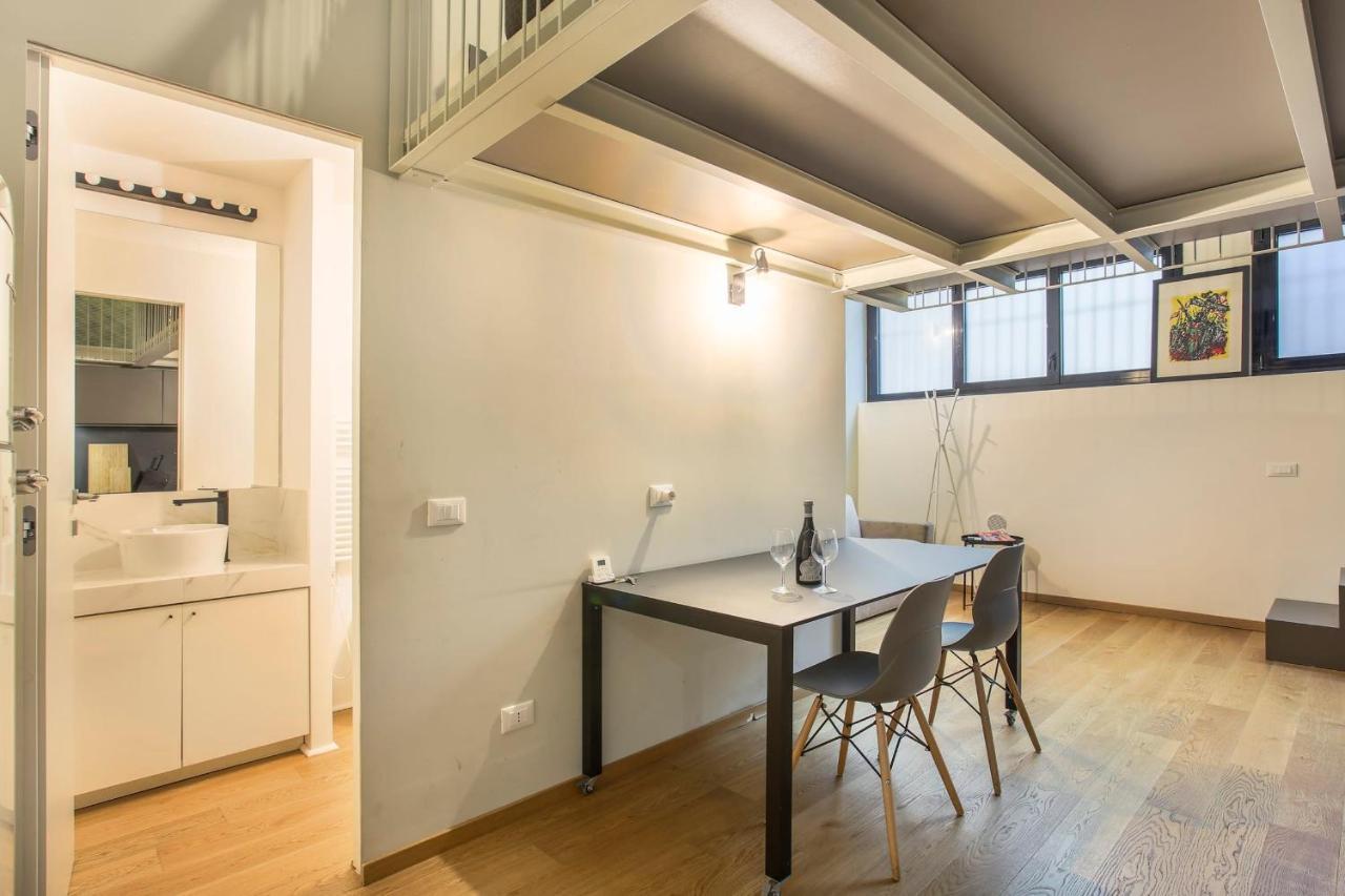 Modern Loft In Porta Venezia - Hosted By Sweetstay Milan Bagian luar foto